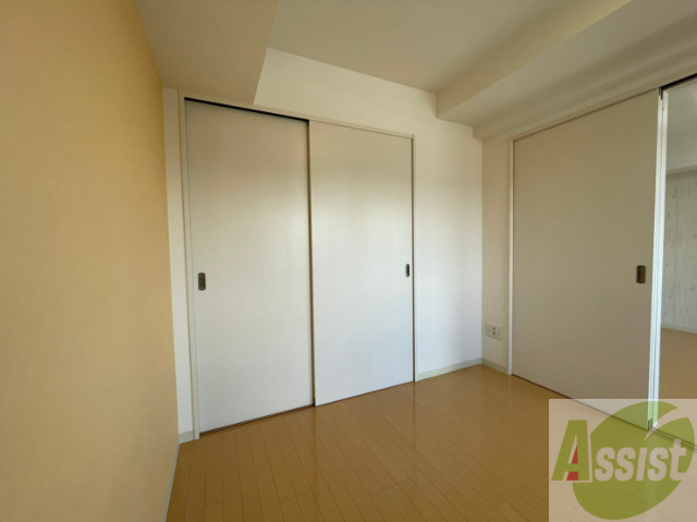 収納　寝室の収納です。部屋がすっきり片付きます。