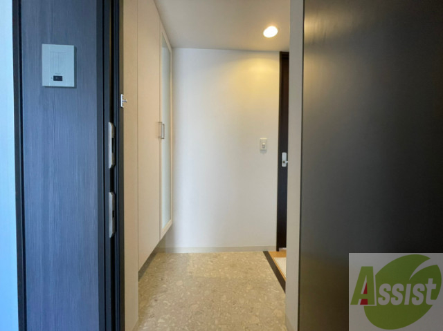 玄関　玄関です。白を基調としていて清潔感があります！