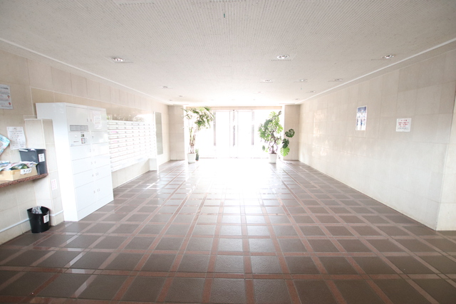 エントランス　エントランス