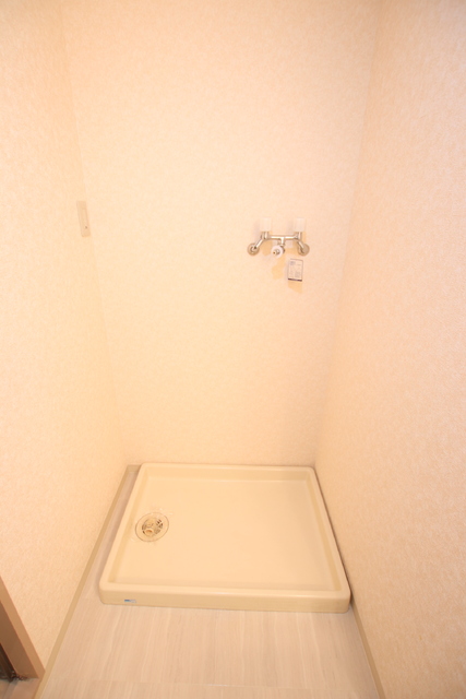 その他設備　【※他号室参考写真】安心の室内洗濯機置き場