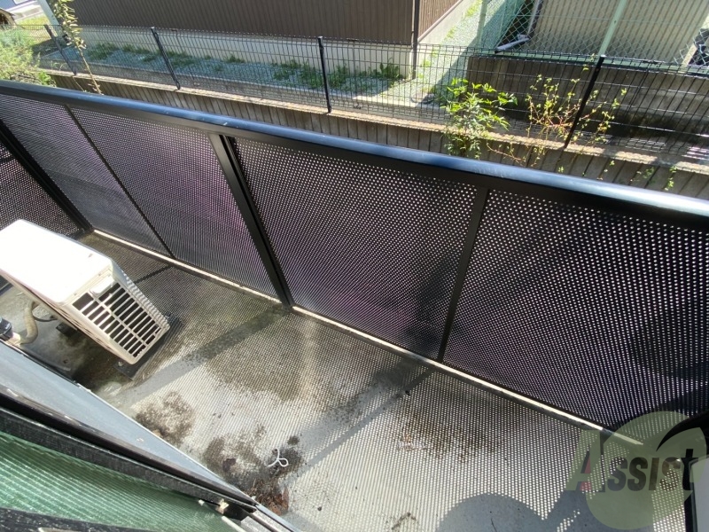 バルコニー　広いバルコニーです。洗濯物が干しやすいですね。