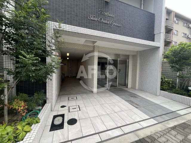 エントランス　ファーストフィオーレ新大阪グランデ　エントランス