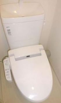 トイレ　★温水洗浄便座★