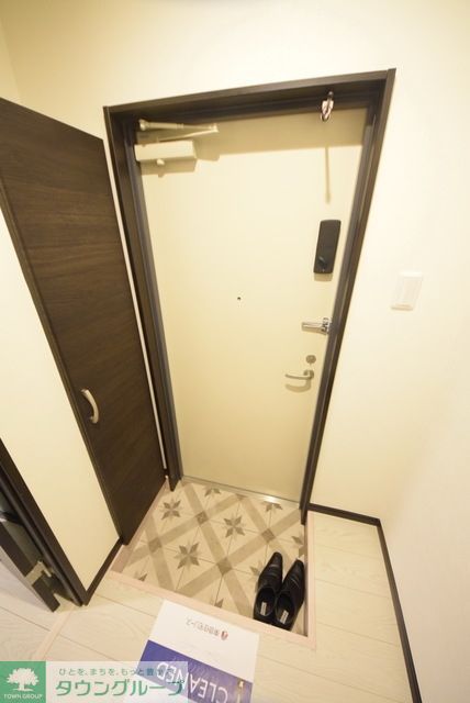 玄関　お問合せはタウンハウジングまで！※現地待合わせ相談可能