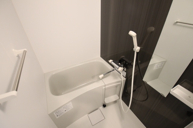 バス・シャワールーム　※別室の参考写真の為、現況優先です。