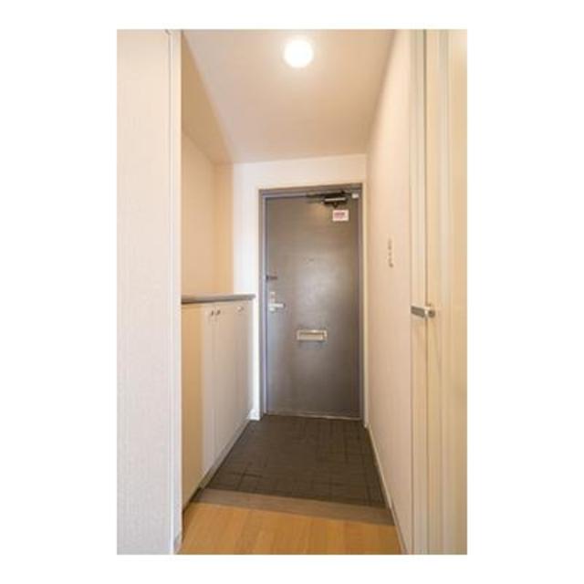 玄関　※写真は同タイプ住戸です。