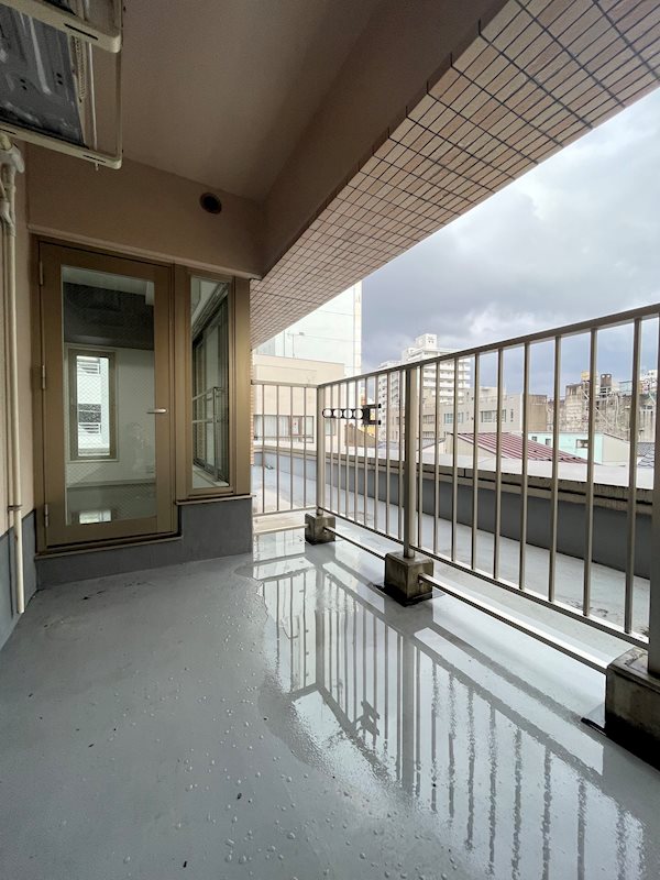 バルコニー　中々広めです♪