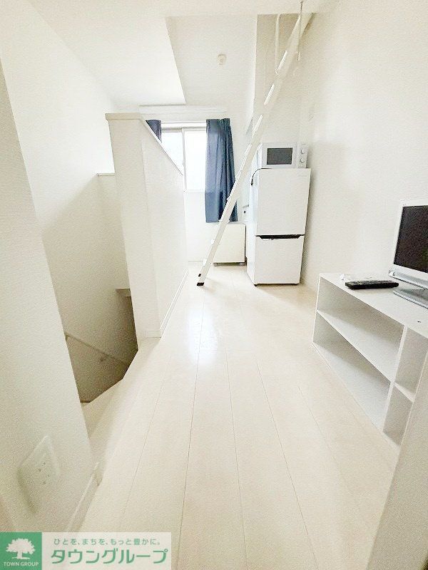 居室・リビング　玄関