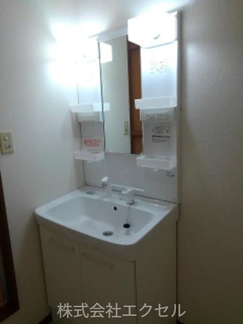 洗面設備　独立洗面台です。