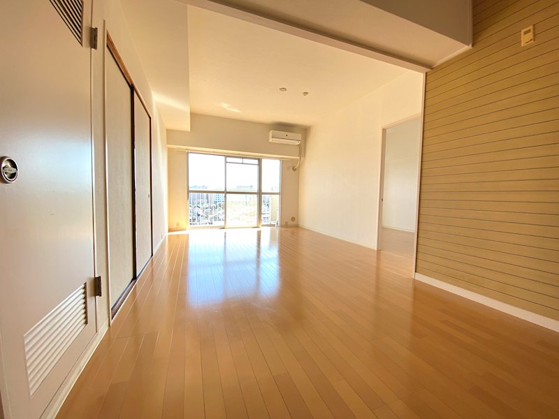 居室・リビング　日当たりのよいリビング、眺望良好です