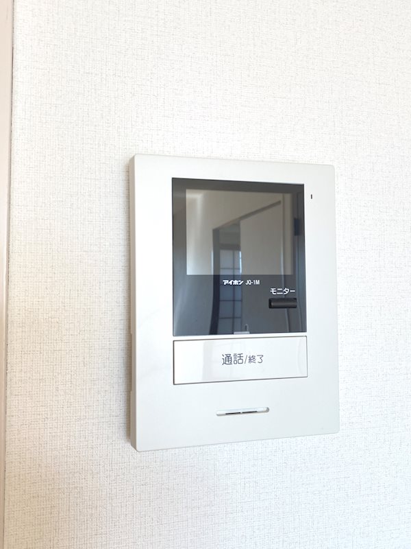セキュリティ　来訪者の確認ができる安心のモニター付インターホン設置