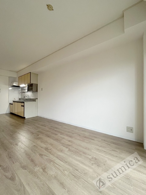 その他　ホワイトベースで明るい内装♪