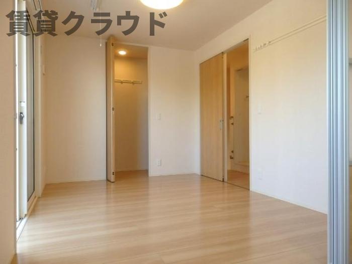 その他部屋・スペース　落ち着いて過ごせるお部屋なので、寝室にいかがでしょうか