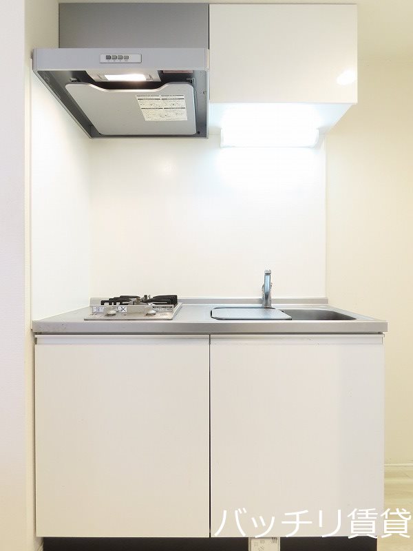 キッチン　別号室タイプの為、現状を優先致します。