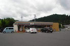 コンビニ　セブンイレブン信楽長野店（コンビニ）まで1101m