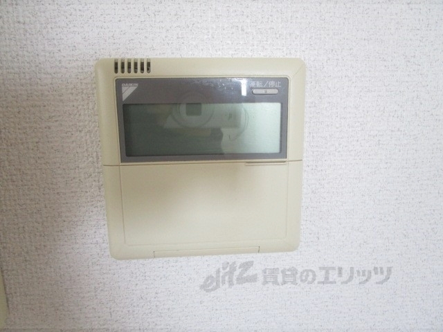 その他設備　給湯器リモコン