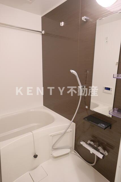 バス・シャワールーム　ゆったり過ごせるお風呂です