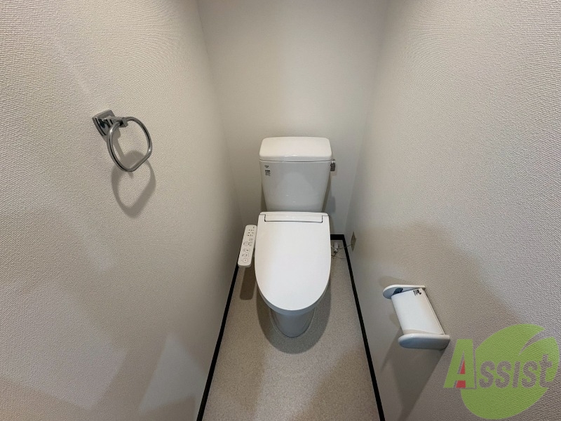 トイレ　トイレにウォシュレットが付いてるのは嬉しいですね。