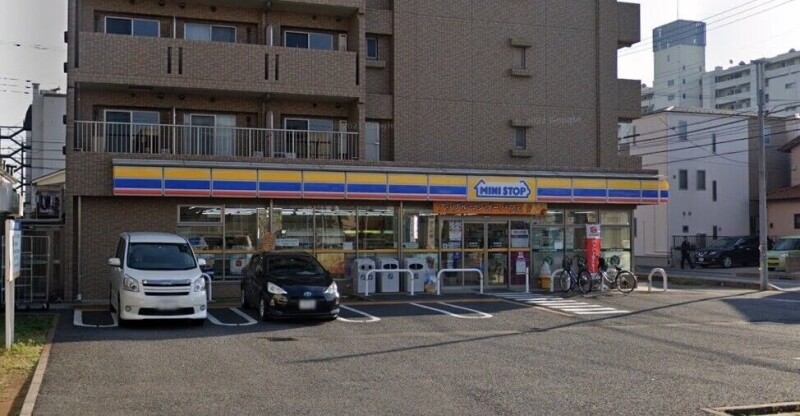 コンビニ　ミニストップ市川富浜店（コンビニ）まで4m