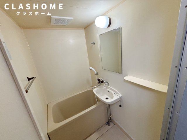 バス・シャワールーム　同物件の別部屋になります。