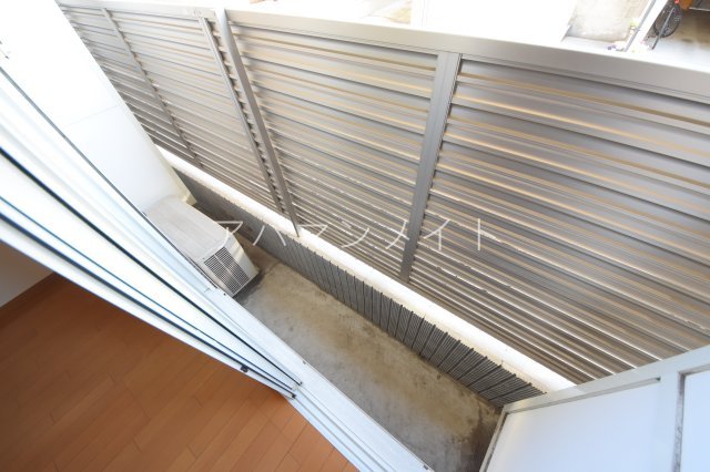 バルコニー　洗濯物が干せます