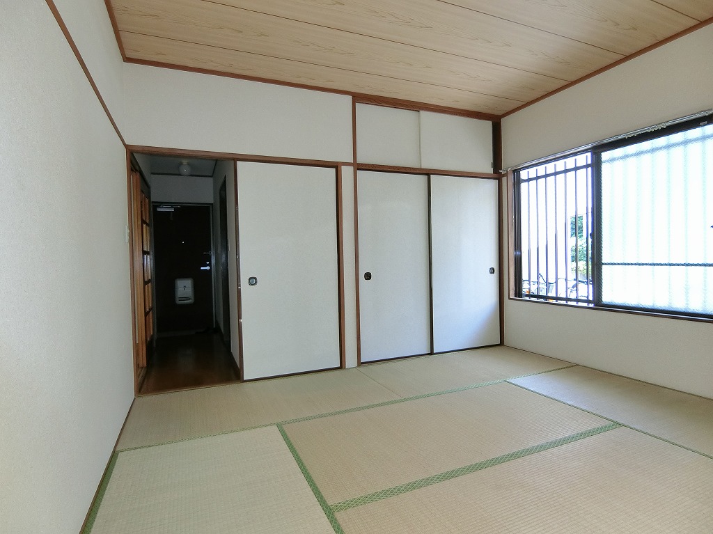 収納　収納付き和室