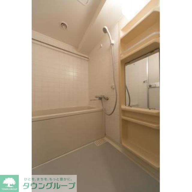 バス・シャワールーム　※写真は同タイプ住戸です。