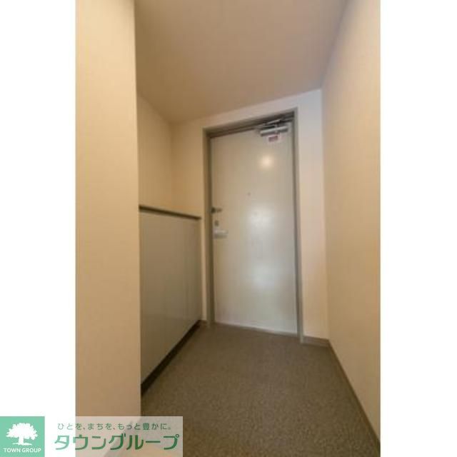 玄関　※写真は同タイプ住戸です。