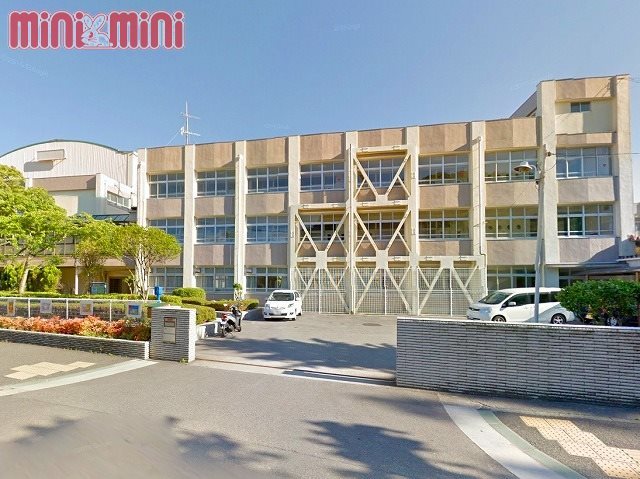 小学校　神戸市立多井畑小学校（小学校）まで1968m