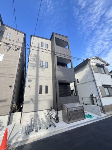 建物外観　外観は落ち着いています