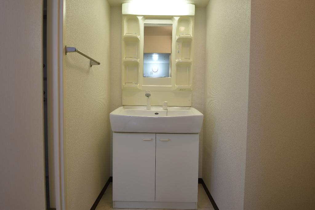 洗面設備　洗髪洗面化粧台