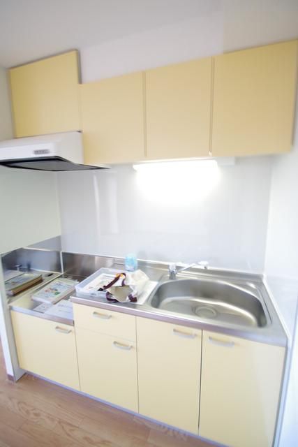 キッチン　★シンクと作業台が広く、お料理のしやすいキッチン★