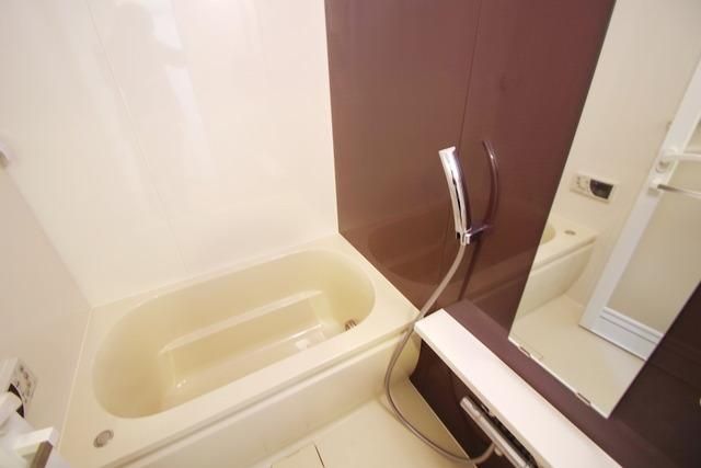 バス・シャワールーム　★追い炊き付きのお風呂、広くてゆったり入れます★