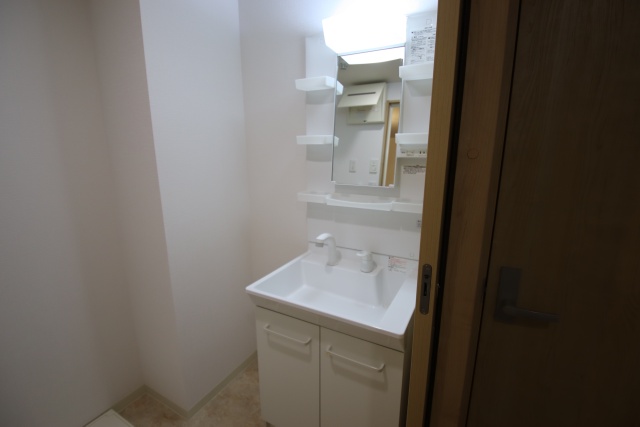 洗面設備　※別室の参考写真の為、現況優先です。