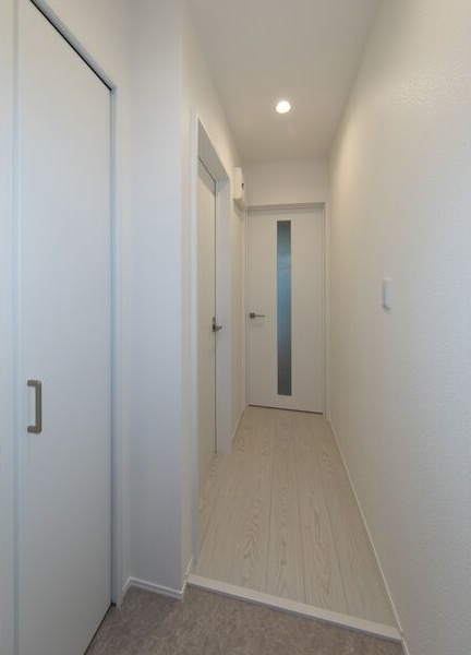 玄関　キッチン