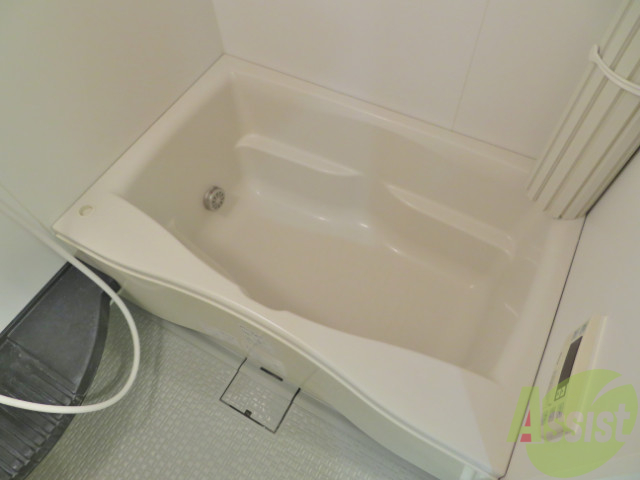 バス・シャワールーム　疲れた時はゆっくり湯船につかってみてはいかがでしょうか。