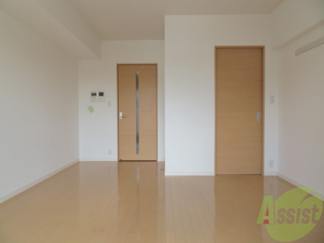 その他部屋・スペース　洋室を別の角度から撮影してみました。いかがでしょうか。