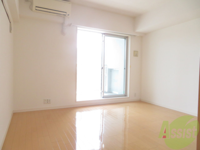 居室・リビング　家具の置き場所を考えるのも楽しいですよね。