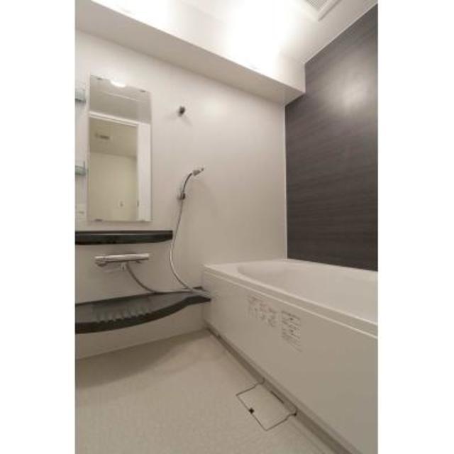 バス・シャワールーム　※写真は同タイプ住戸です。