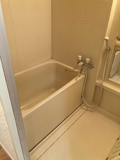 バス・シャワールーム　シンプルで機能的なユニットバスです！