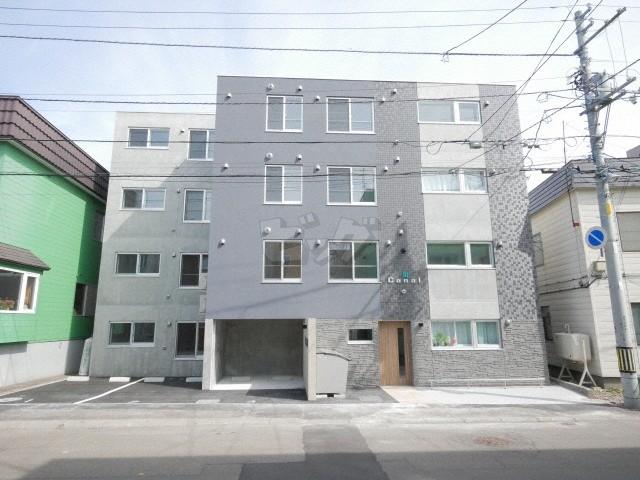 建物外観　エアコン完備の人気のデザイナーズマンションです♪