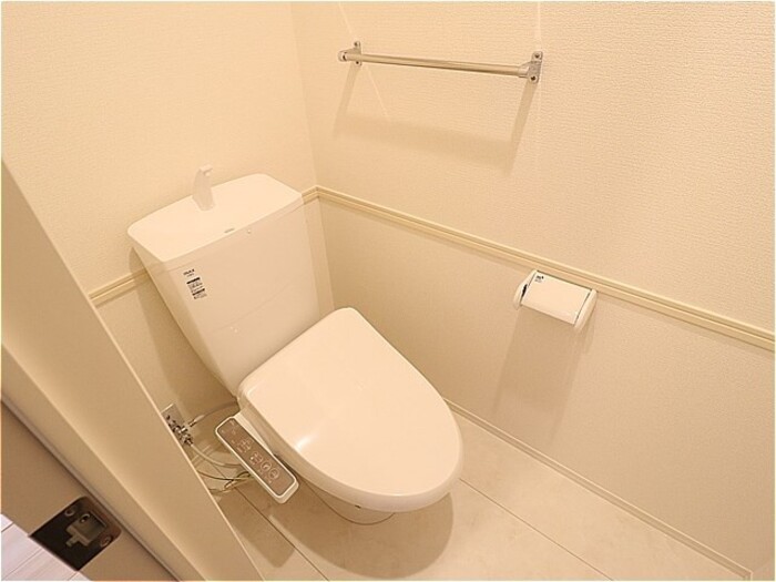 トイレ　清潔感のあるトイレです