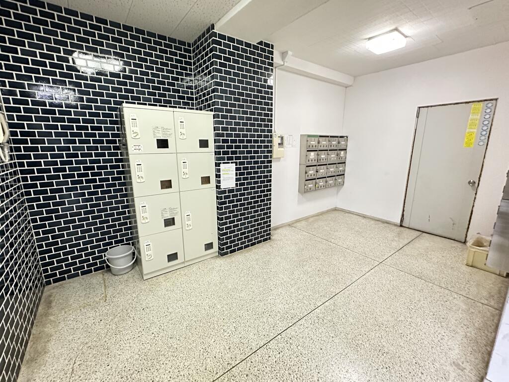 エントランス　宅配ボックスあります！