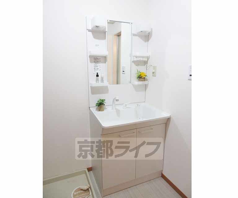 洗面設備　独立洗面台です！