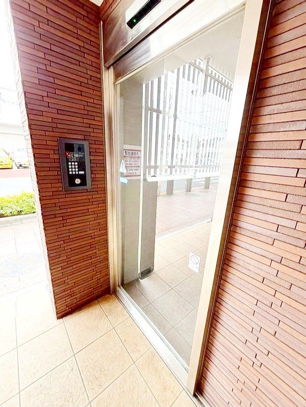 エントランス　エントランス