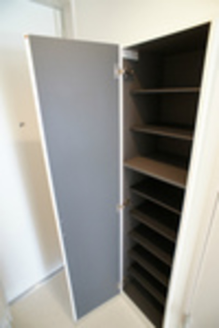 収納　シューズボックス