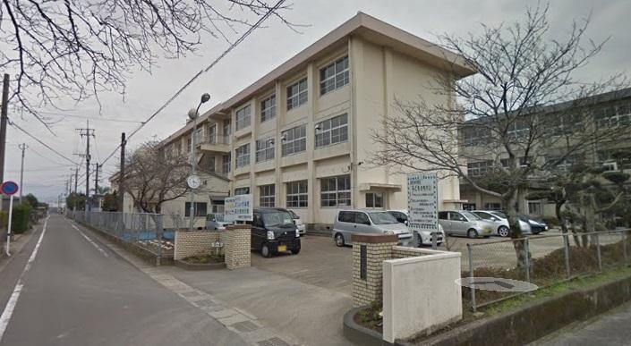 中学校　祝吉中学校（中学校）まで2400m