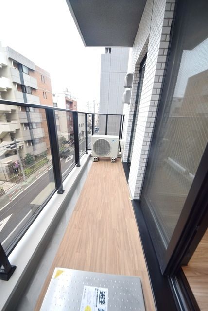 バルコニー　バルコニー