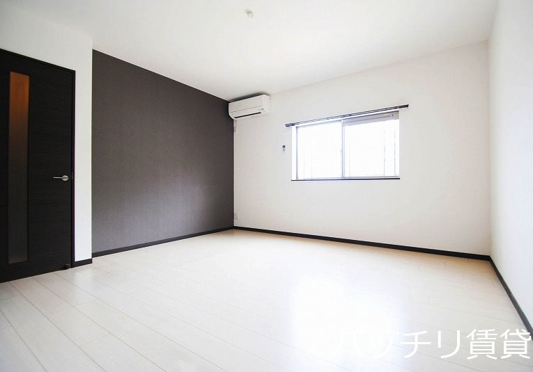 居室・リビング　同シリーズの別号室の画像。現況を優先します。