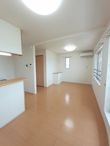 居室・リビング　ゆったりとした居間です